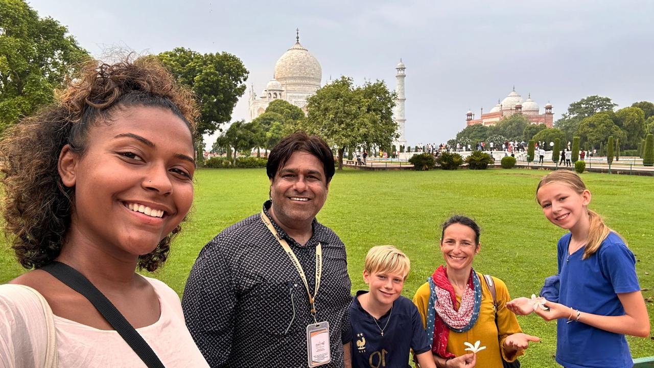 Private Guided Tour of the Taj Mahal: Discover Agra with a Local Expert